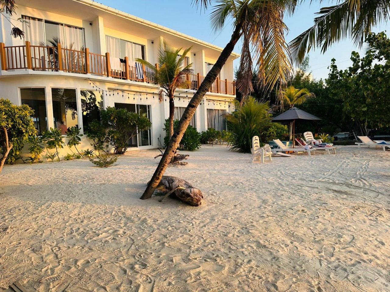 דיפושי The Sunset Villa מראה חיצוני תמונה
