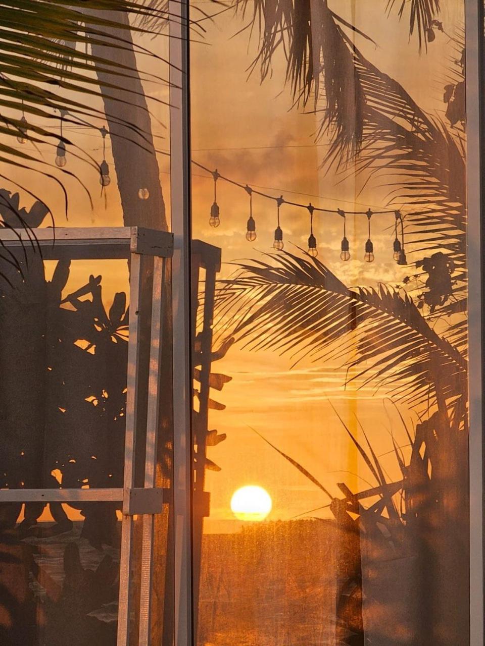 דיפושי The Sunset Villa מראה חיצוני תמונה